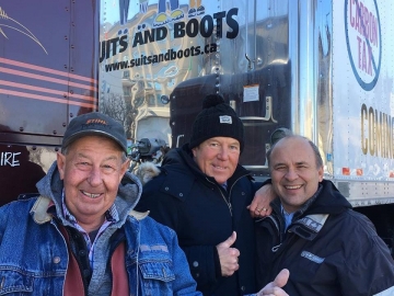 Glad to meet and support the good people who are in Ottawa today with the truck convoy supporting pipelines - February 19, 2019.