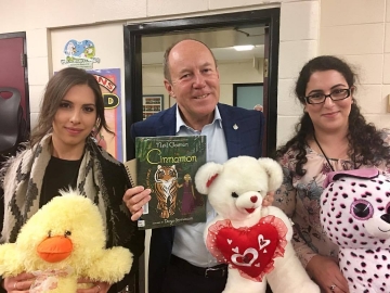 Participating in Read In week at Glengarry Elementary School - Oct 6, 2017