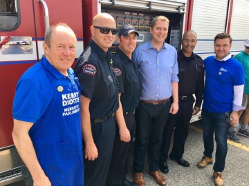 Talking-with-Edmonton-Firefighters-with-Andrew-Scheer-and-Matt-Jeneroux-July-20