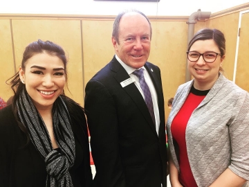 Speaking with Social Work students Christina Foreman and Hazel Rainnie at Norwood Child and Family Resource Centre - March 16, 2018