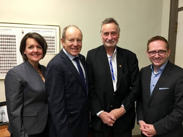 Meeting with representatives from the Canadian Real Estate Association - Oct 16, 2017
